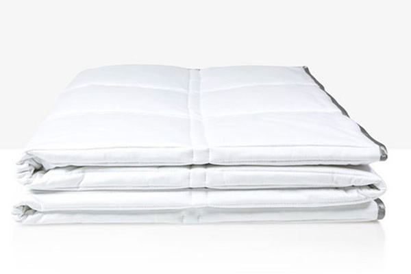 What is a Weighted Comforter? How Does It Work?